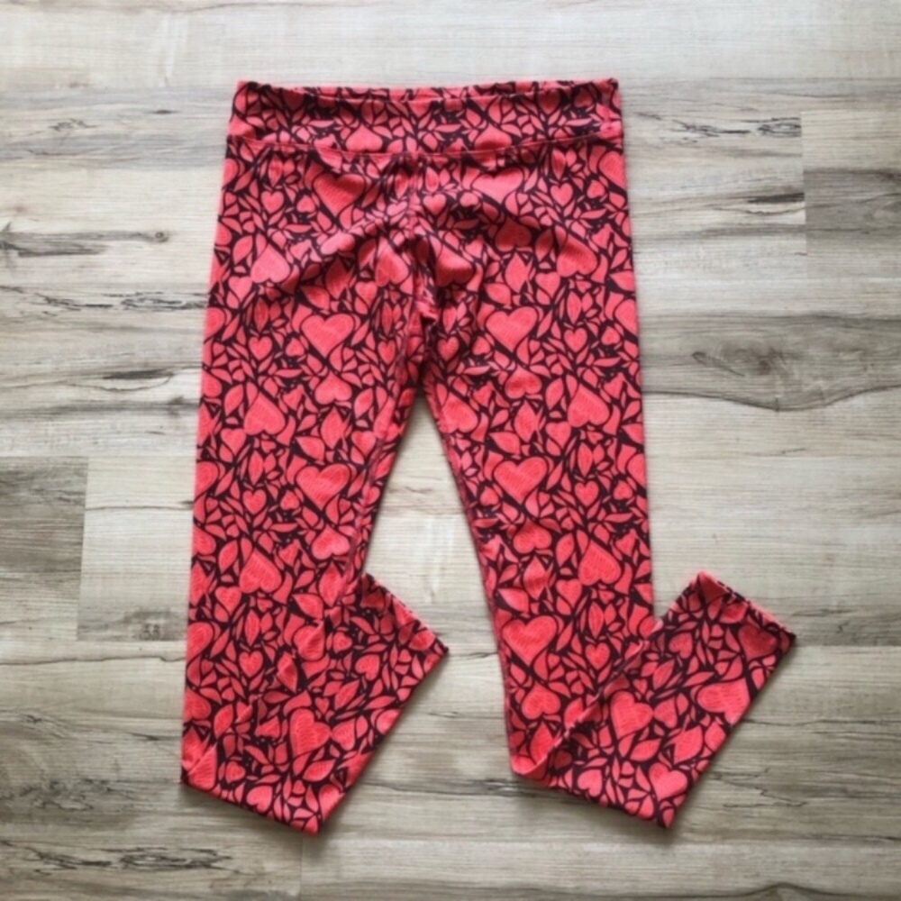 Women’s Pink Heart-Print Leggings